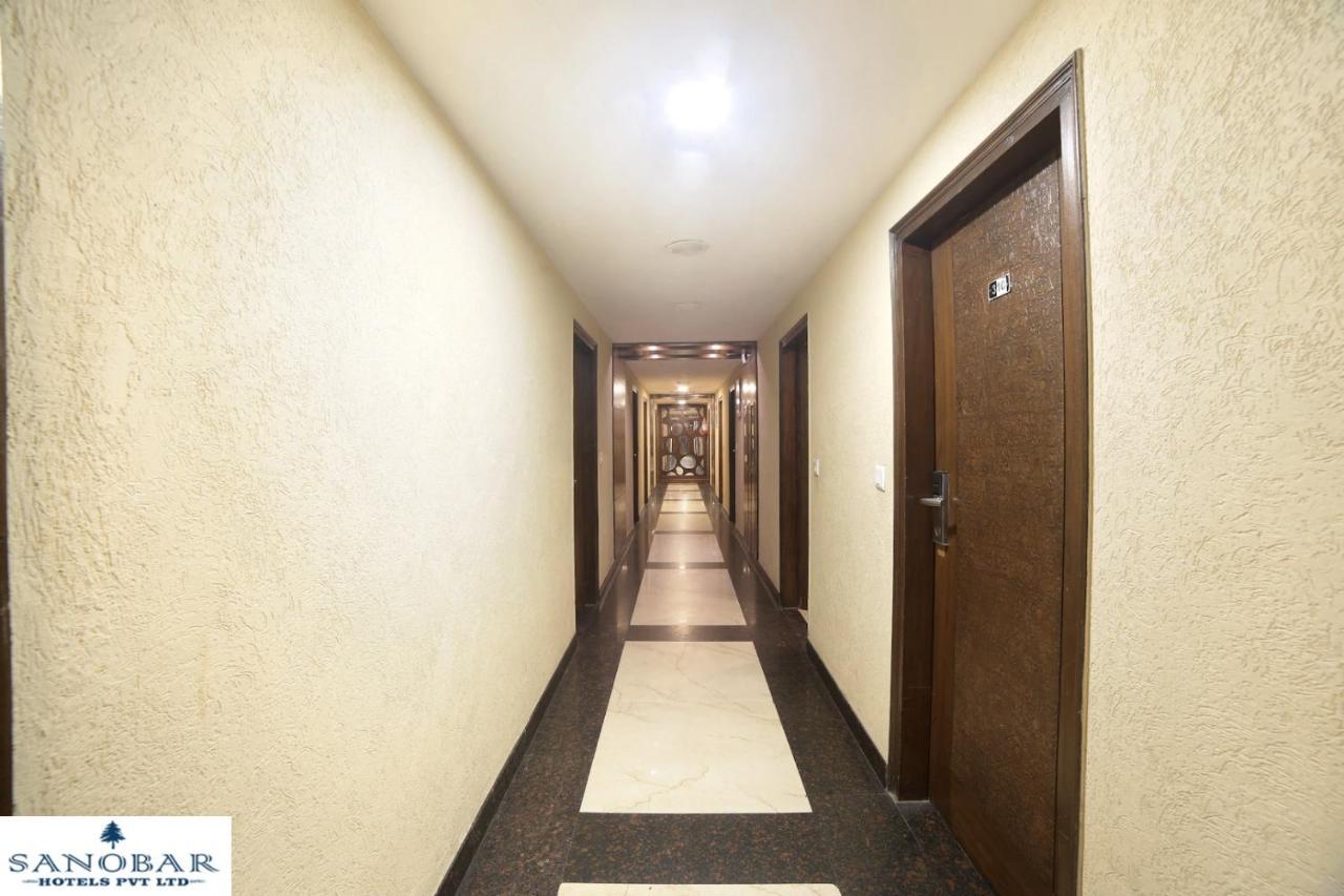 Sanobar The Midtown Hotel Мусори Екстериор снимка