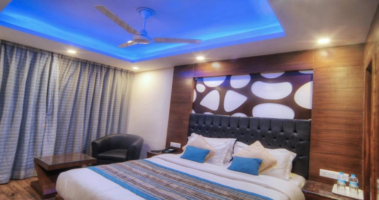 Sanobar The Midtown Hotel Мусори Екстериор снимка