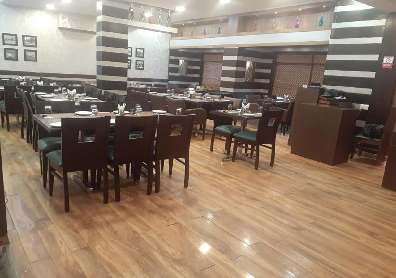 Sanobar The Midtown Hotel Мусори Екстериор снимка
