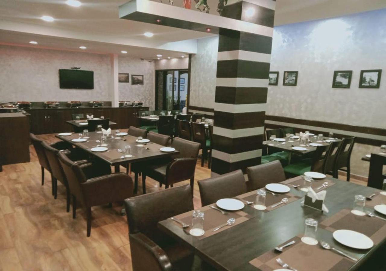 Sanobar The Midtown Hotel Мусори Екстериор снимка