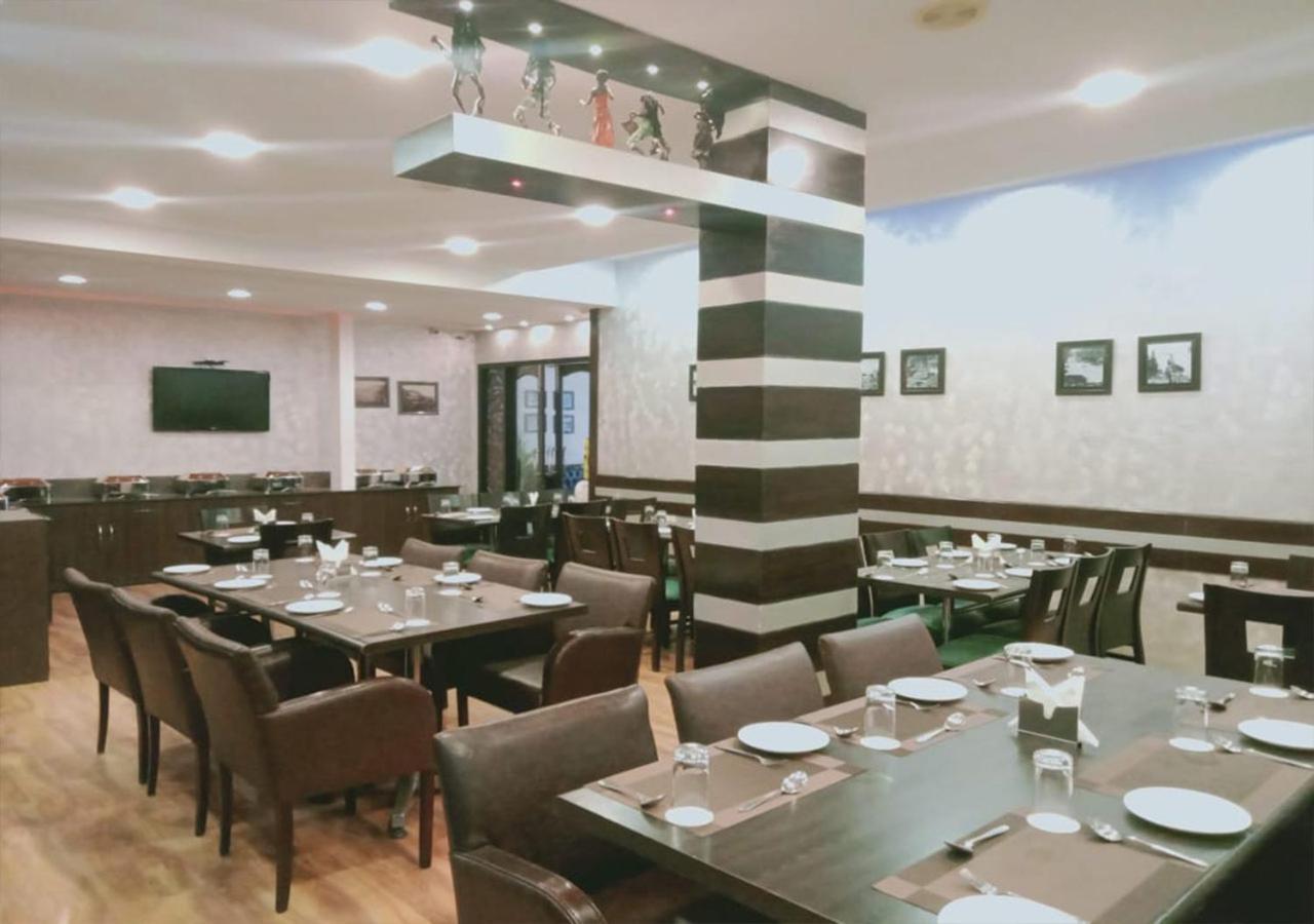 Sanobar The Midtown Hotel Мусори Екстериор снимка