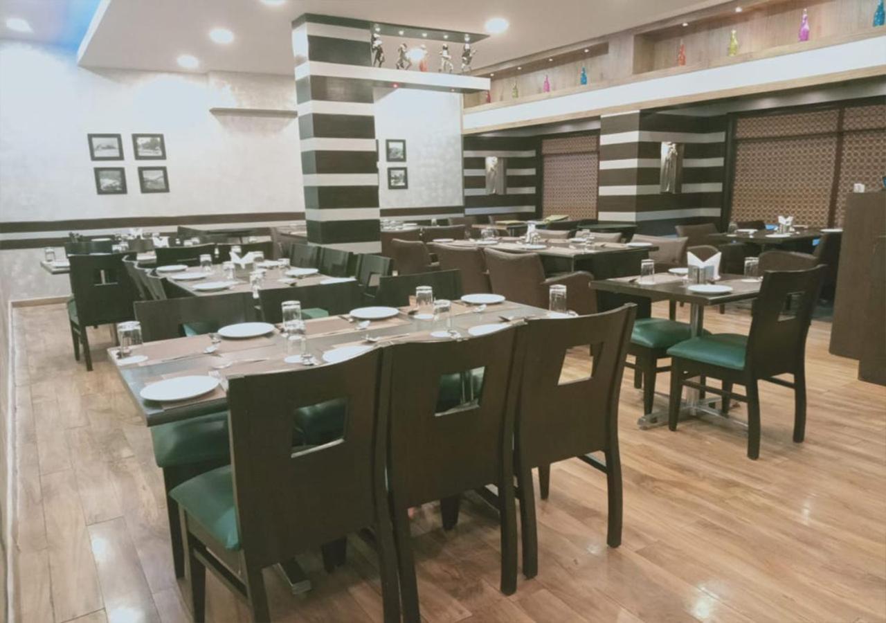 Sanobar The Midtown Hotel Мусори Екстериор снимка