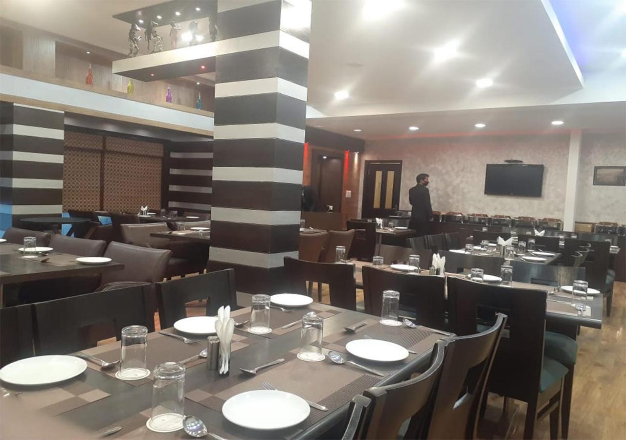 Sanobar The Midtown Hotel Мусори Екстериор снимка